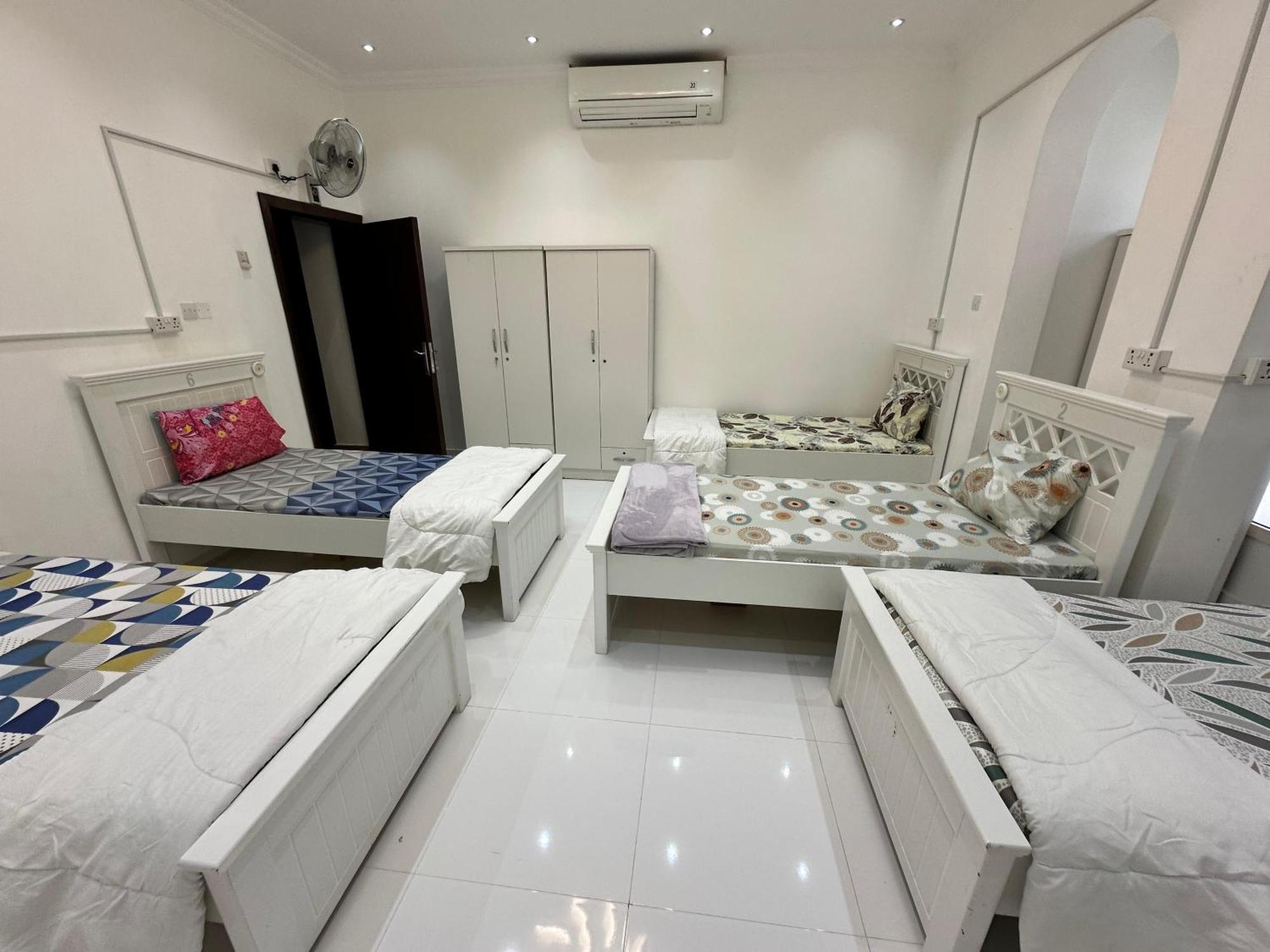International Abu-dhabi Bed & Breakfast *