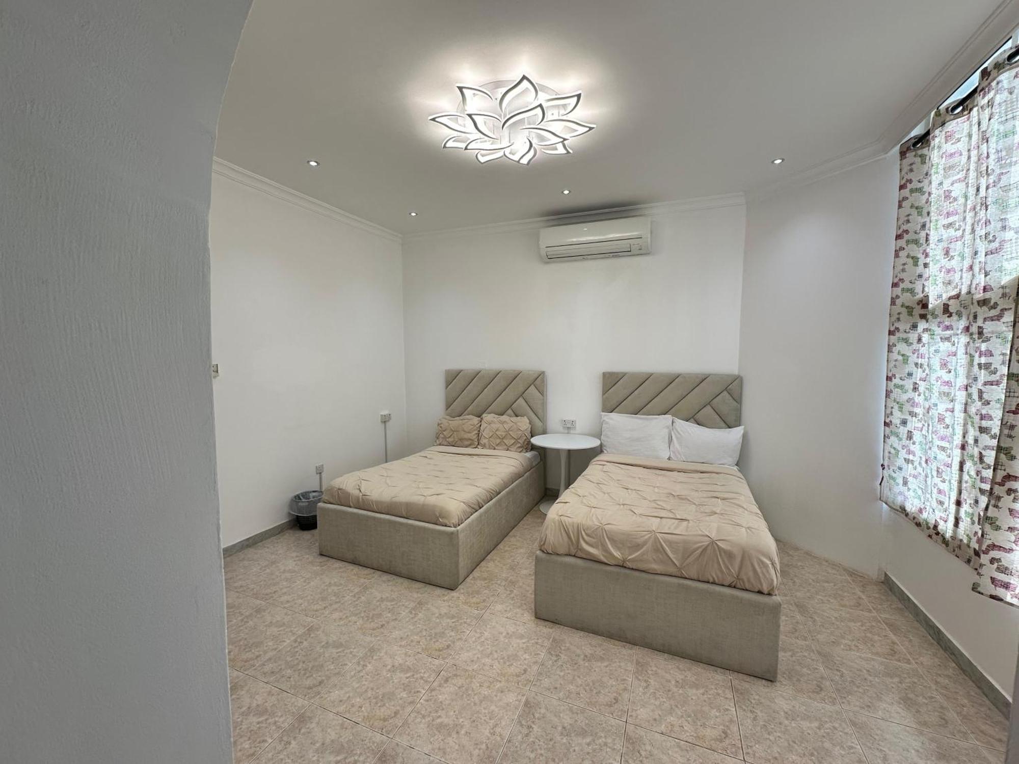 International Abu-dhabi Bed & Breakfast